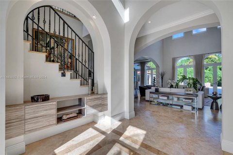 Villa ou maison à vendre à Pinecrest, Floride: 8 chambres, 634.15 m2 № 1929507 - photo 10