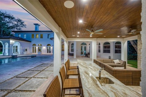 Villa ou maison à vendre à Pinecrest, Floride: 8 chambres, 634.15 m2 № 1929507 - photo 20