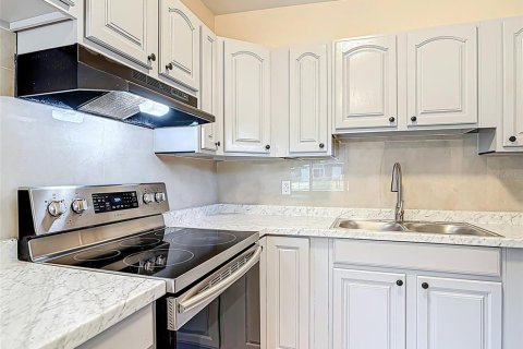 Casa en venta en Orlando, Florida, 3 dormitorios, 103.49 m2 № 1650166 - foto 11