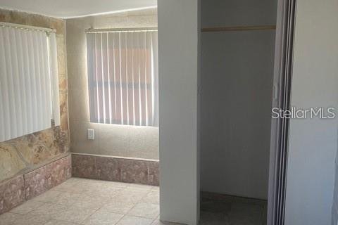 Villa ou maison à louer à New Port Richey, Floride: 3 chambres, 75.81 m2 № 2389249 - photo 5