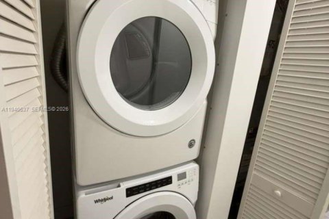 Copropriété à louer à Sunrise, Floride: 2 chambres, 85.47 m2 № 2000964 - photo 15