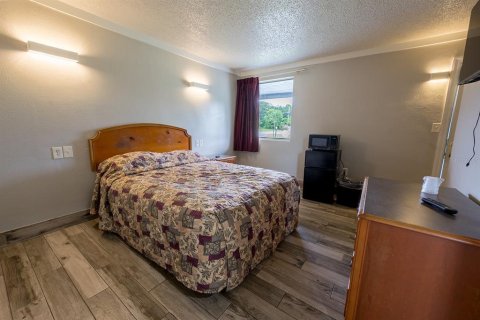 Hotel in Starke, Florida № 1777303 - photo 13