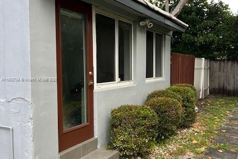 Villa ou maison à vendre à Miami, Floride: 4 chambres № 1954915 - photo 18