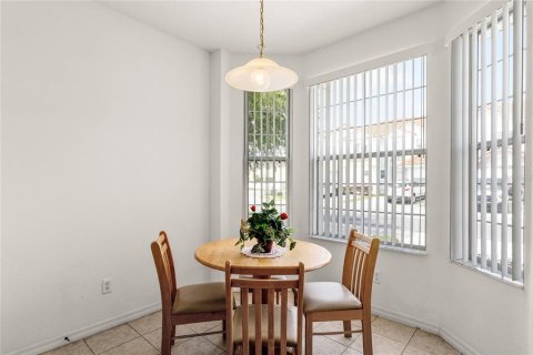Townhouse in Kissimmee, Florida 3 bedrooms, 135.73 sq.m. № 1593414 - photo 14