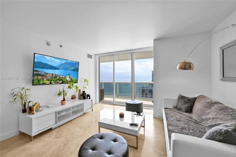 Condo in Hallandale Beach, Florida, 3 bedrooms  № 2053039 - photo 4