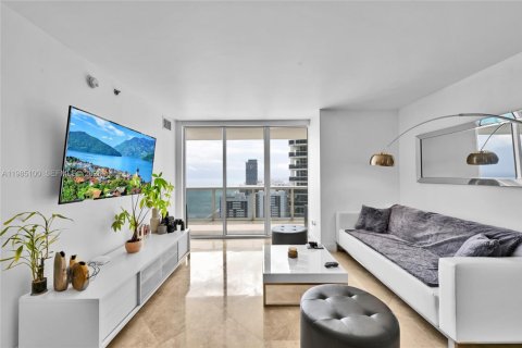 Condo in Hallandale Beach, Florida, 3 bedrooms  № 2053039 - photo 6