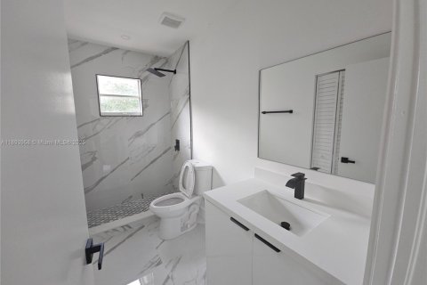 Villa ou maison à vendre à Pembroke Pines, Floride: 4 chambres, 235.97 m2 № 1955261 - photo 23