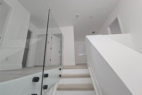 Villa ou maison à vendre à Pembroke Pines, Floride: 4 chambres, 235.97 m2 № 1955261 - photo 11