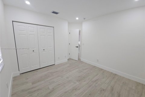 Villa ou maison à vendre à Pembroke Pines, Floride: 4 chambres, 235.97 m2 № 1955261 - photo 25