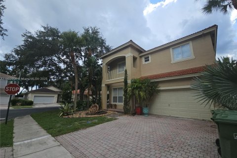 Villa ou maison à vendre à Pembroke Pines, Floride: 4 chambres, 235.97 m2 № 1955261 - photo 2