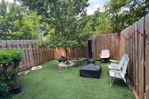 House in Homestead, Florida 3 bedrooms, 123.37 sq.m. № 1951649