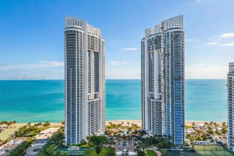 Copropriété à vendre à Sunny Isles Beach, Floride: 2 chambres, 146.51 m2 № 1986596 - photo 28