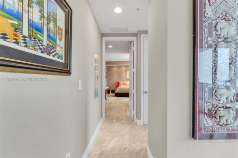 Copropriété à vendre à Sunny Isles Beach, Floride: 2 chambres, 146.51 m2 № 1986596 - photo 11