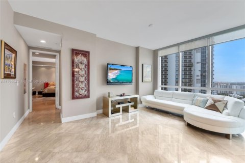 Copropriété à vendre à Sunny Isles Beach, Floride: 2 chambres, 146.51 m2 № 1986596 - photo 3