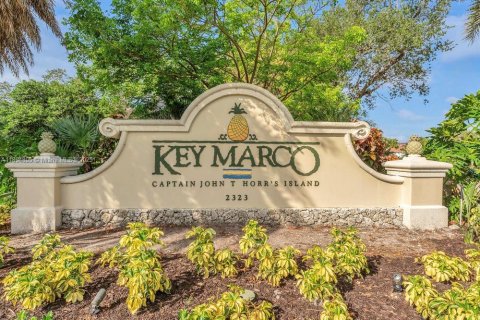 Commercial property in Marco Island, Florida № 1959723 - photo 9