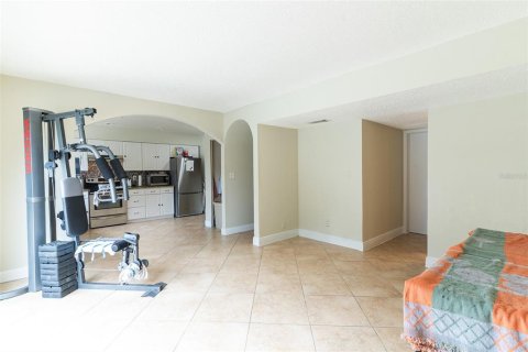 Villa ou maison à vendre à Brandon, Floride: 4 chambres, 182.92 m2 № 2396101 - photo 9