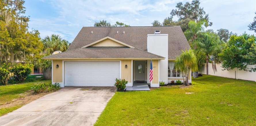 Villa ou maison à Brandon, Floride 4 chambres, 182.92 m2 № 2396101
