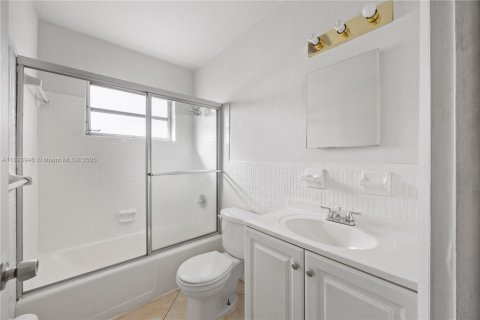 Apartment in Fort Lauderdale, Florida 1 bedroom, 65.03 sq.m. № 1945698 - photo 12