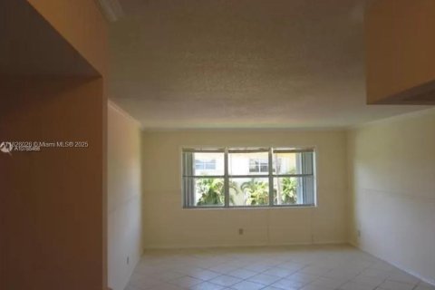 Condo in Deerfield Beach, Florida, 2 bedrooms  № 1794428 - photo 6