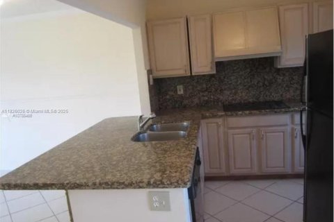 Condo in Deerfield Beach, Florida, 2 bedrooms  № 1794428 - photo 5