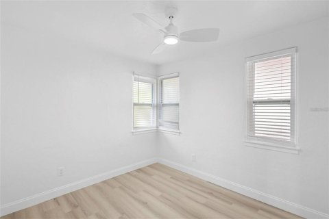 Villa ou maison à louer à Daytona Beach, Floride: 2 chambres, 79.06 m2 № 2403520 - photo 14