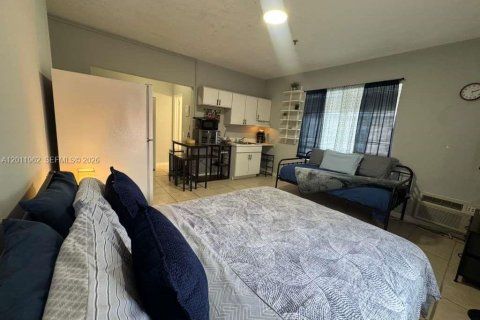 Condo in Miami Beach, Florida  № 2074973 - photo 5