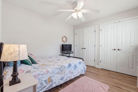 Villa ou maison à louer à Tampa, Floride: 4 chambres, 171.22 m2 № 2415194 - photo 19