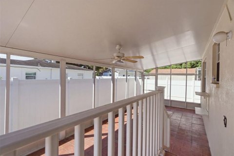 Villa ou maison à louer à Tampa, Floride: 4 chambres, 171.22 m2 № 2415194 - photo 23