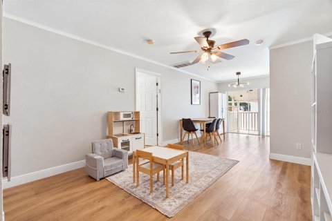 Villa ou maison à louer à Tampa, Floride: 4 chambres, 171.22 m2 № 2415194 - photo 10