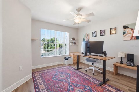 Villa ou maison à louer à Tampa, Floride: 4 chambres, 171.22 m2 № 2415194 - photo 17