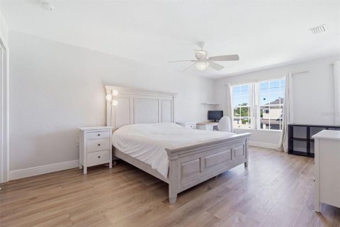 Villa ou maison à louer à Tampa, Floride: 4 chambres, 171.22 m2 № 2415194 - photo 12
