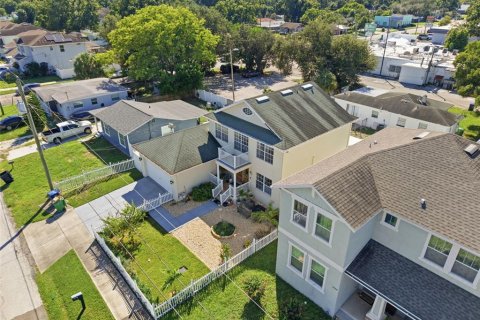 Villa ou maison à louer à Tampa, Floride: 4 chambres, 171.22 m2 № 2415194 - photo 28
