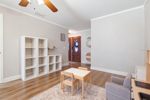 Villa ou maison à louer à Tampa, Floride: 4 chambres, 171.22 m2 № 2415194 - photo 11