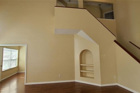Villa ou maison à louer à Kissimmee, Floride: 4 chambres, 154.59 m2 № 2150571 - photo 3