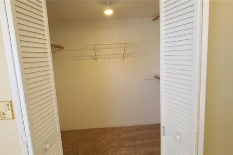 Villa ou maison à louer à Kissimmee, Floride: 4 chambres, 154.59 m2 № 2150571 - photo 16