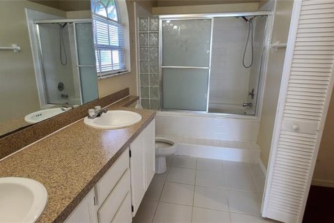 Villa ou maison à louer à Kissimmee, Floride: 4 chambres, 154.59 m2 № 2150571 - photo 13