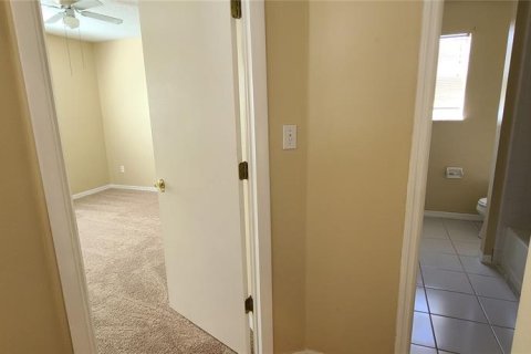 Villa ou maison à louer à Kissimmee, Floride: 4 chambres, 154.59 m2 № 2150571 - photo 15