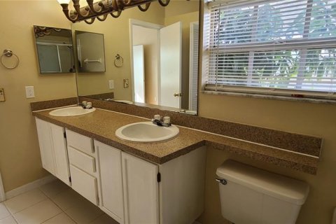 Villa ou maison à louer à Kissimmee, Floride: 4 chambres, 154.59 m2 № 2150571 - photo 19