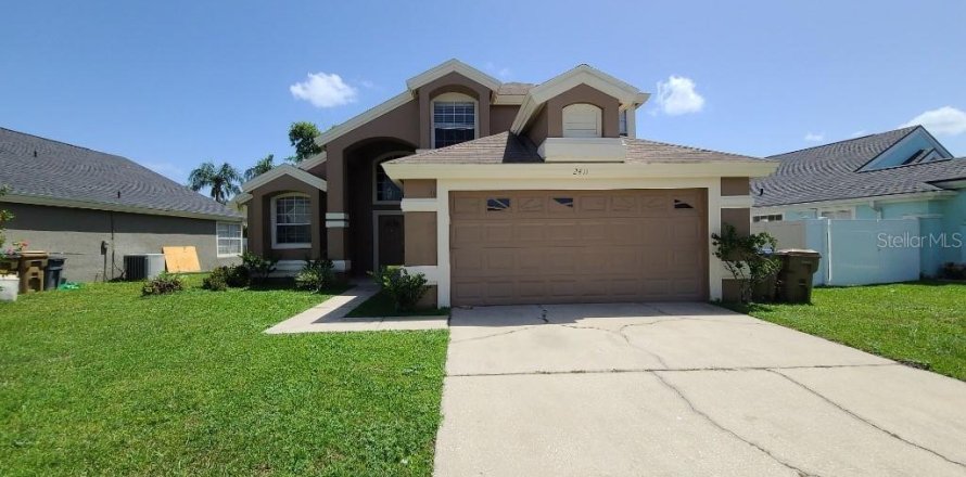 Villa ou maison à Kissimmee, Floride 4 chambres, 154.59 m2 № 2150571