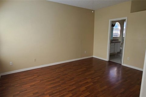 Villa ou maison à louer à Kissimmee, Floride: 4 chambres, 154.59 m2 № 2150571 - photo 11