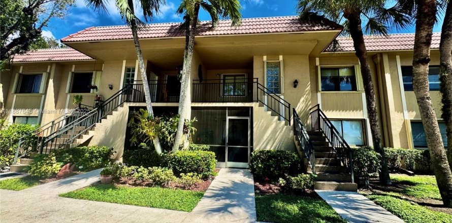 Condominio en Weston, Florida, 2 dormitorios  № 1938650
