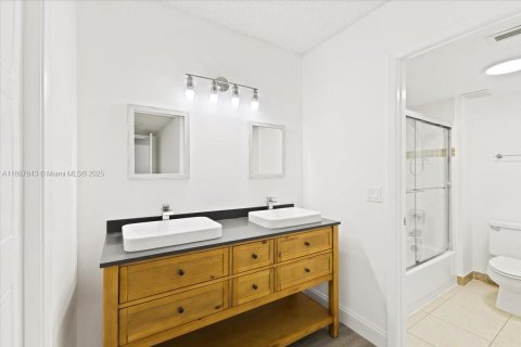 Condominio en venta en Weston, Florida, 2 dormitorios, 114.36 m2 № 1938650 - foto 21