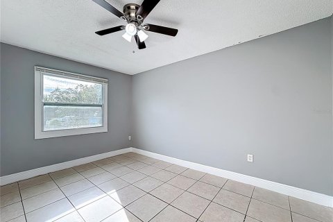 Condominio en alquiler en Orlando, Florida, 2 dormitorios, 92.16 m2 № 2150928 - foto 19