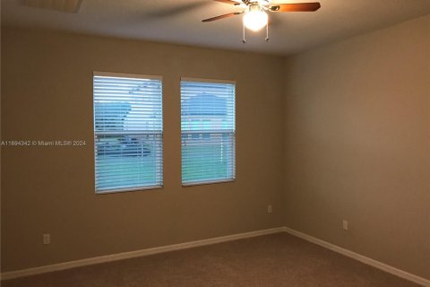 House in Kissimmee, Florida 3 bedrooms, 148.64 sq.m. № 1763642 - photo 9