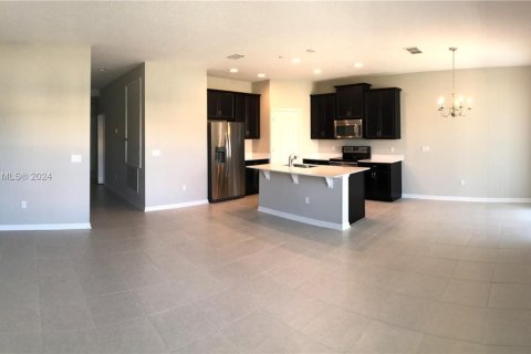 House in Kissimmee, Florida 3 bedrooms, 148.64 sq.m. № 1763642 - photo 14