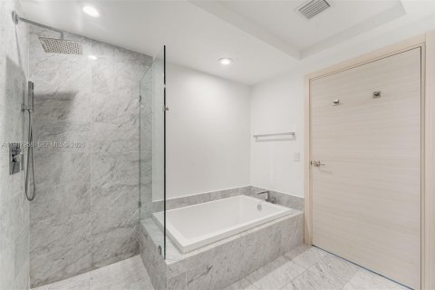 Купить кондоминиум в Майами, Флорида 3 спальни, 134.71м2, № 2050409 - фото 15