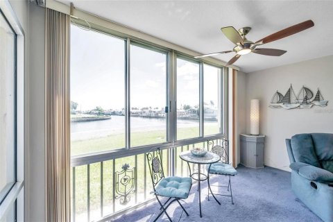 Copropriété à louer à Clearwater, Floride: 2 chambres, 98.48 m2 № 1669868 - photo 11