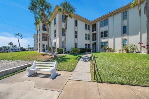 Copropriété à louer à Clearwater, Floride: 2 chambres, 98.48 m2 № 1669868 - photo 24