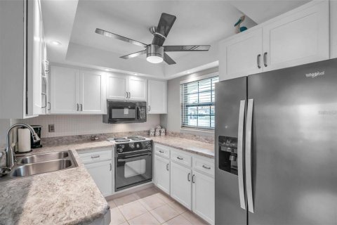 Copropriété à louer à Clearwater, Floride: 2 chambres, 98.48 m2 № 1669868 - photo 5