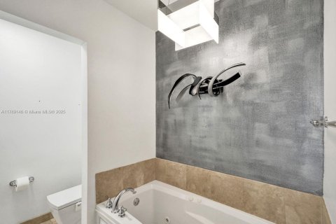 Condo in Weston, Florida, 2 bedrooms  № 1871503 - photo 15